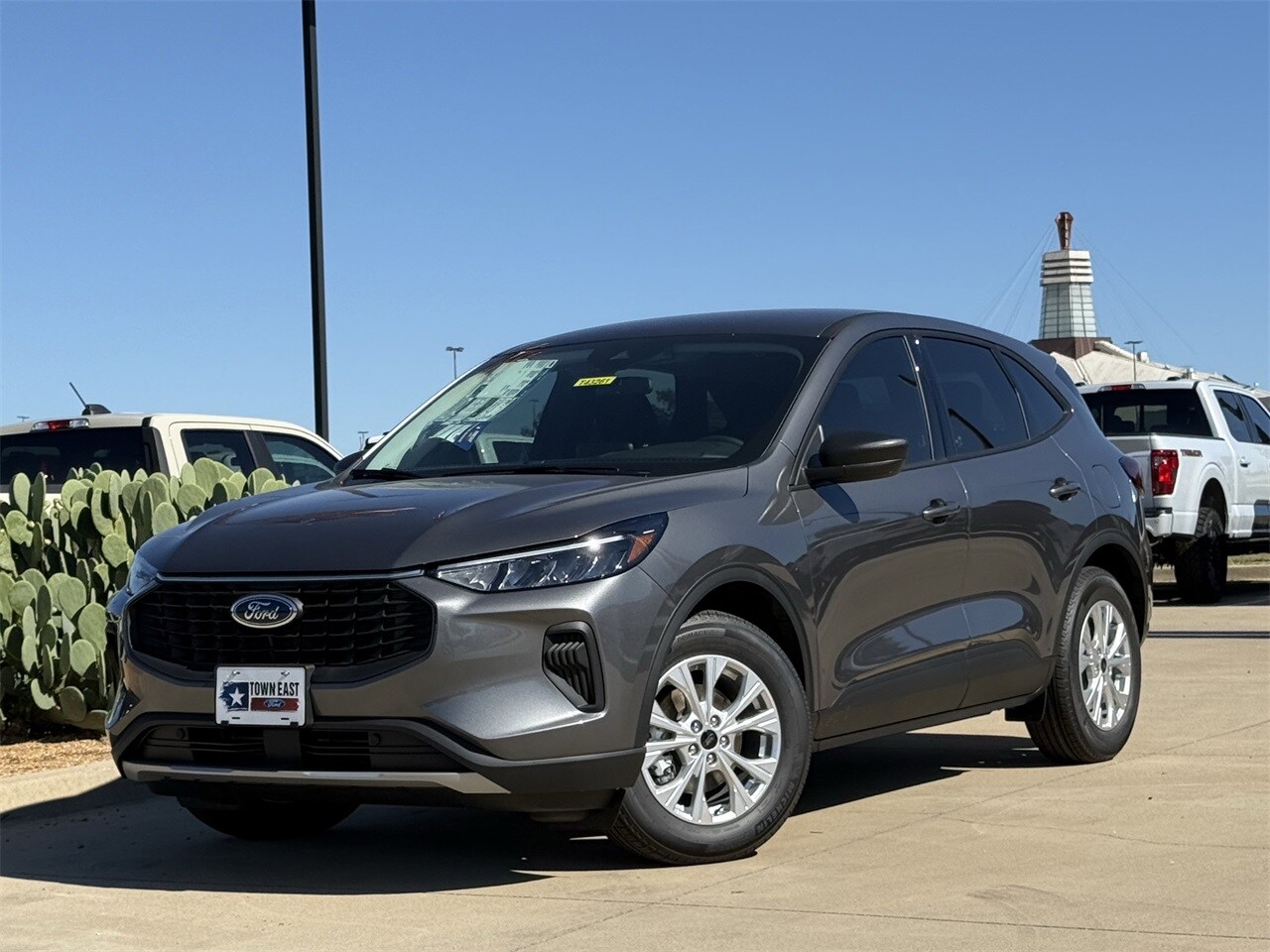 2026 Ford Escape Active photo 2