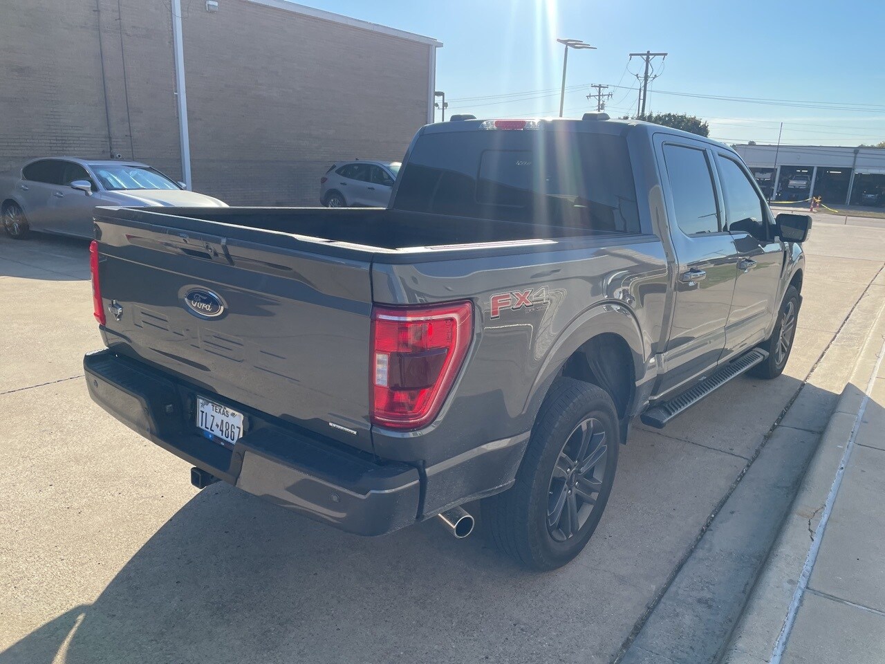 2023 Ford F-150 XLT photo 3