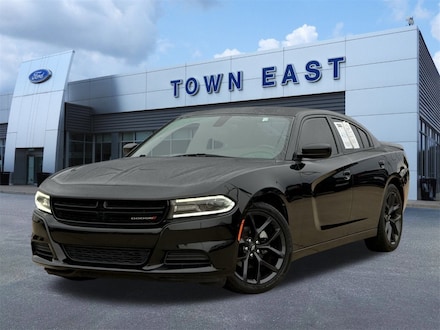 2021 Dodge Charger SXT Sedan