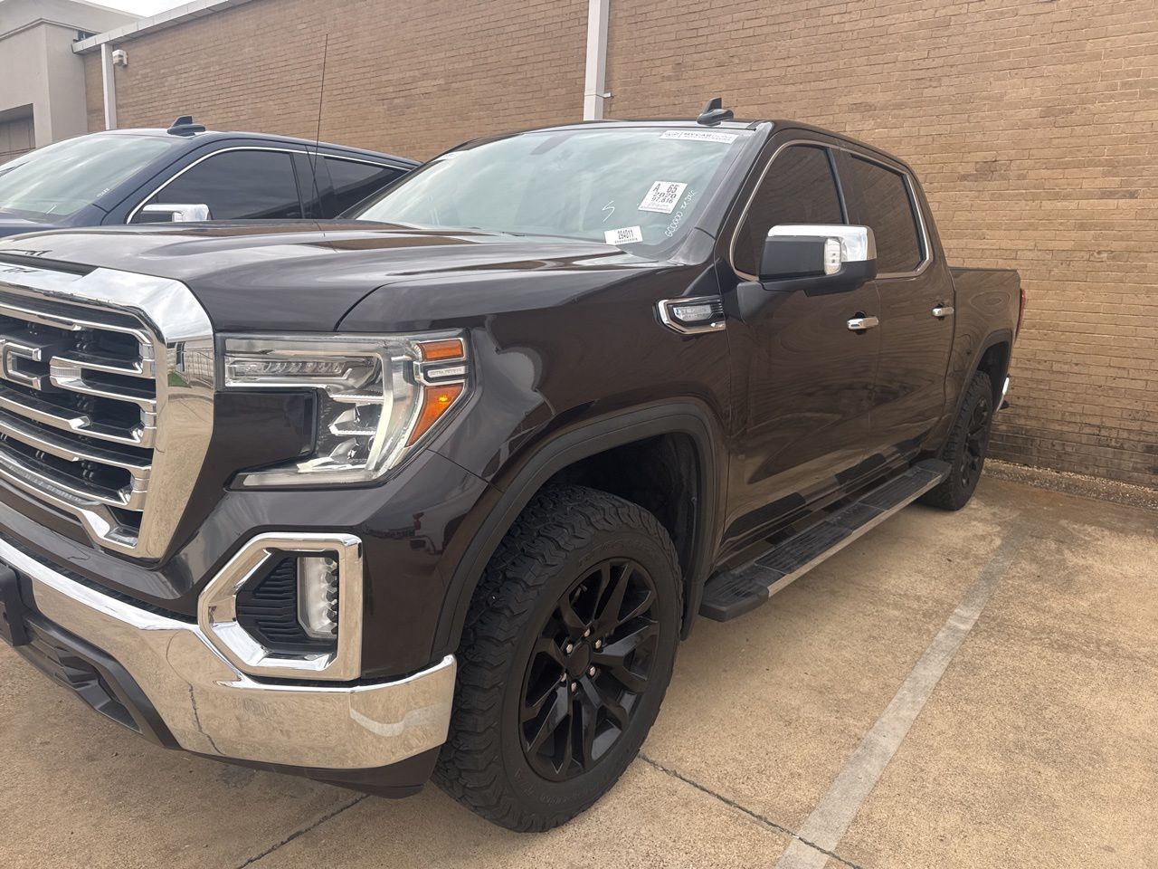 2020 GMC Sierra 2WD Crew Cab Short Box SLT's photo