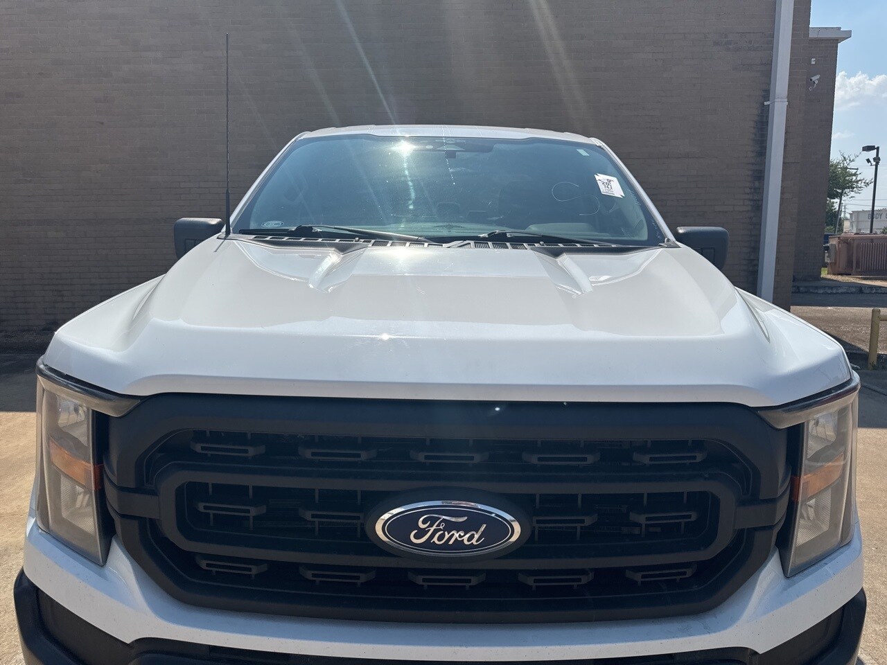 2023 Ford F-150 XL photo 2