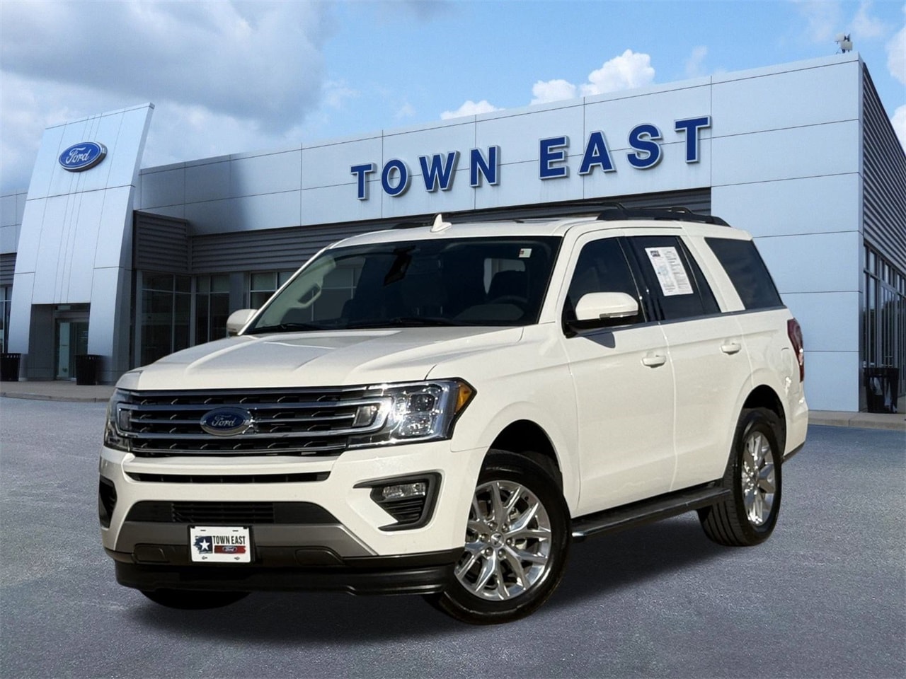 2021 Ford Expedition XLT's photo