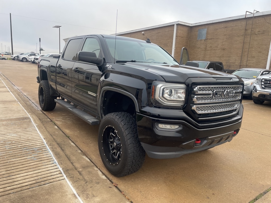 Used 2017 GMC Sierra 1500 SLE Truck