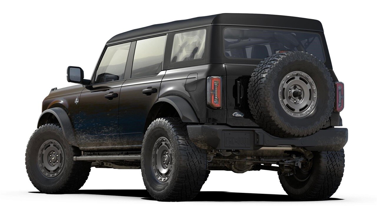 2025 Ford Bronco Outer Banks photo 2