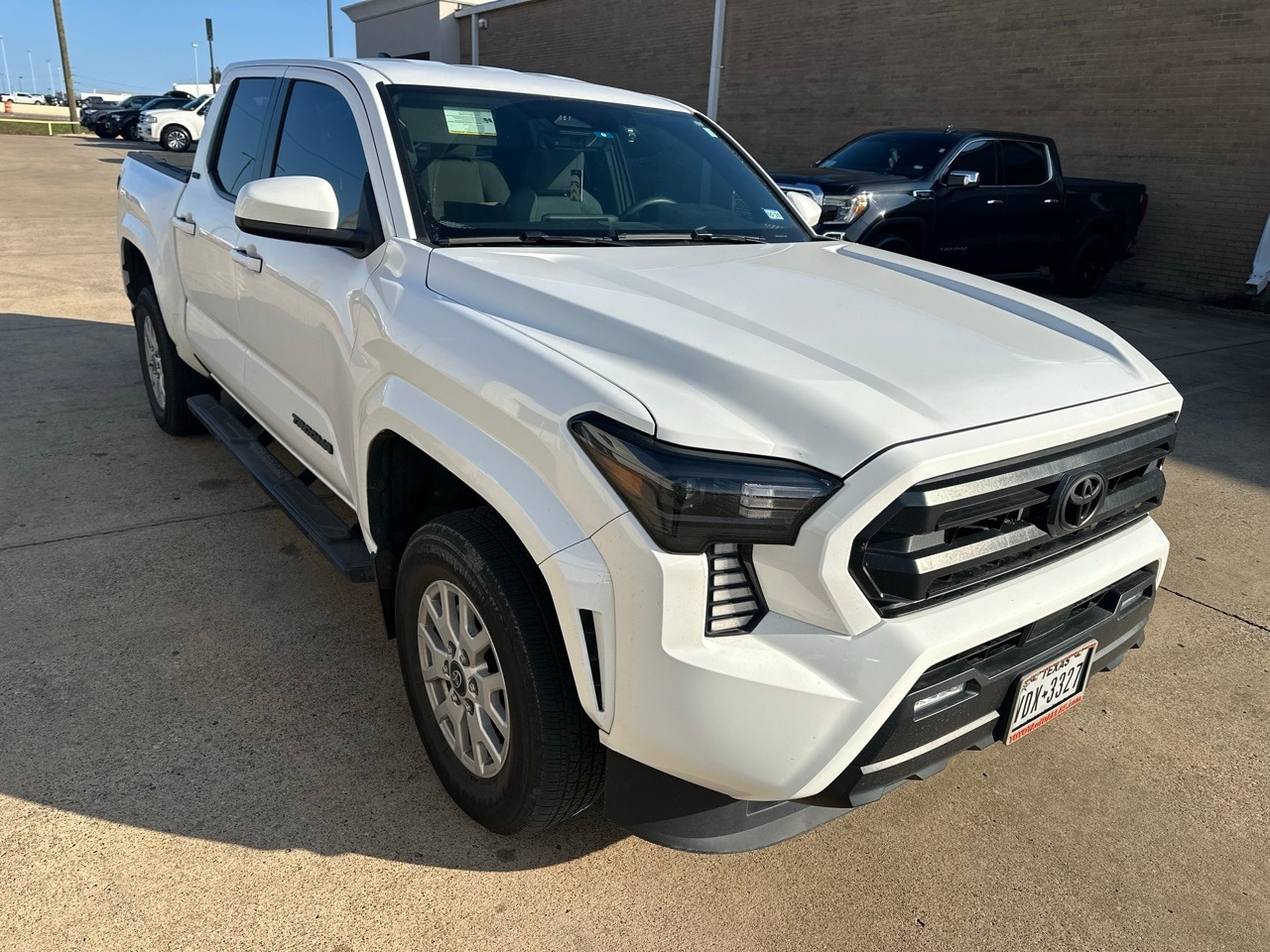 2024 Toyota Tacoma SR5's photo