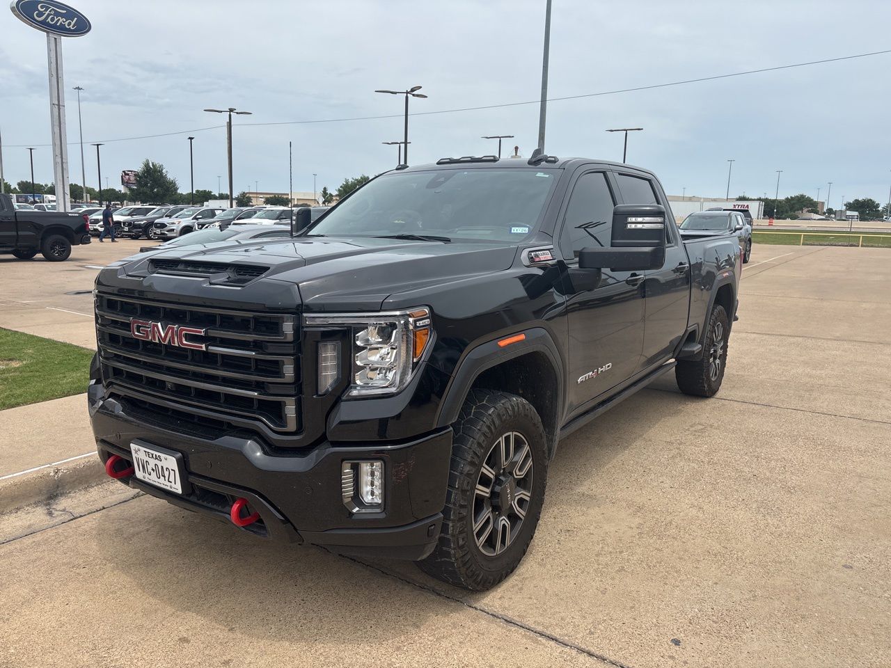 2023 GMC Sierra 4WD Crew Cab Standard Box AT4's photo
