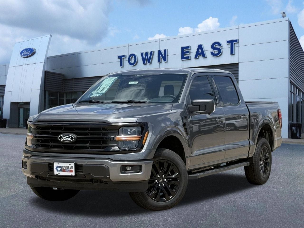New 2026 Ford F-150 XLT
