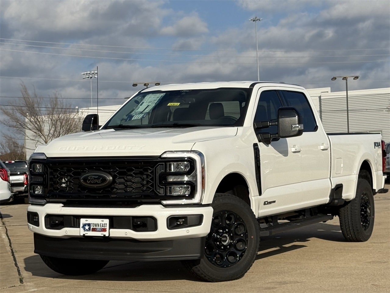 2026 Ford F-350 Super Duty Lariat's photo