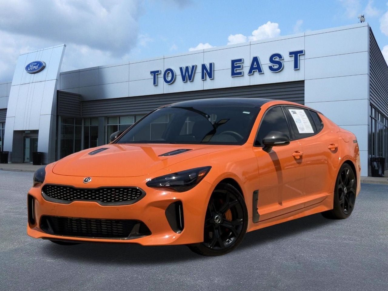 2019 Kia Stinger GTS's photo