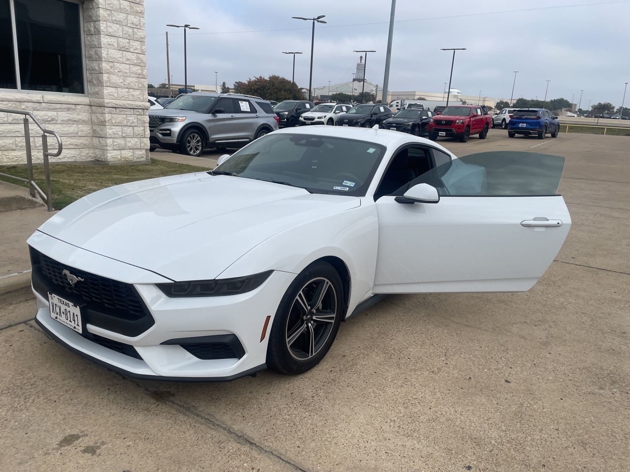 2025 Ford Mustang EcoBoost's photo