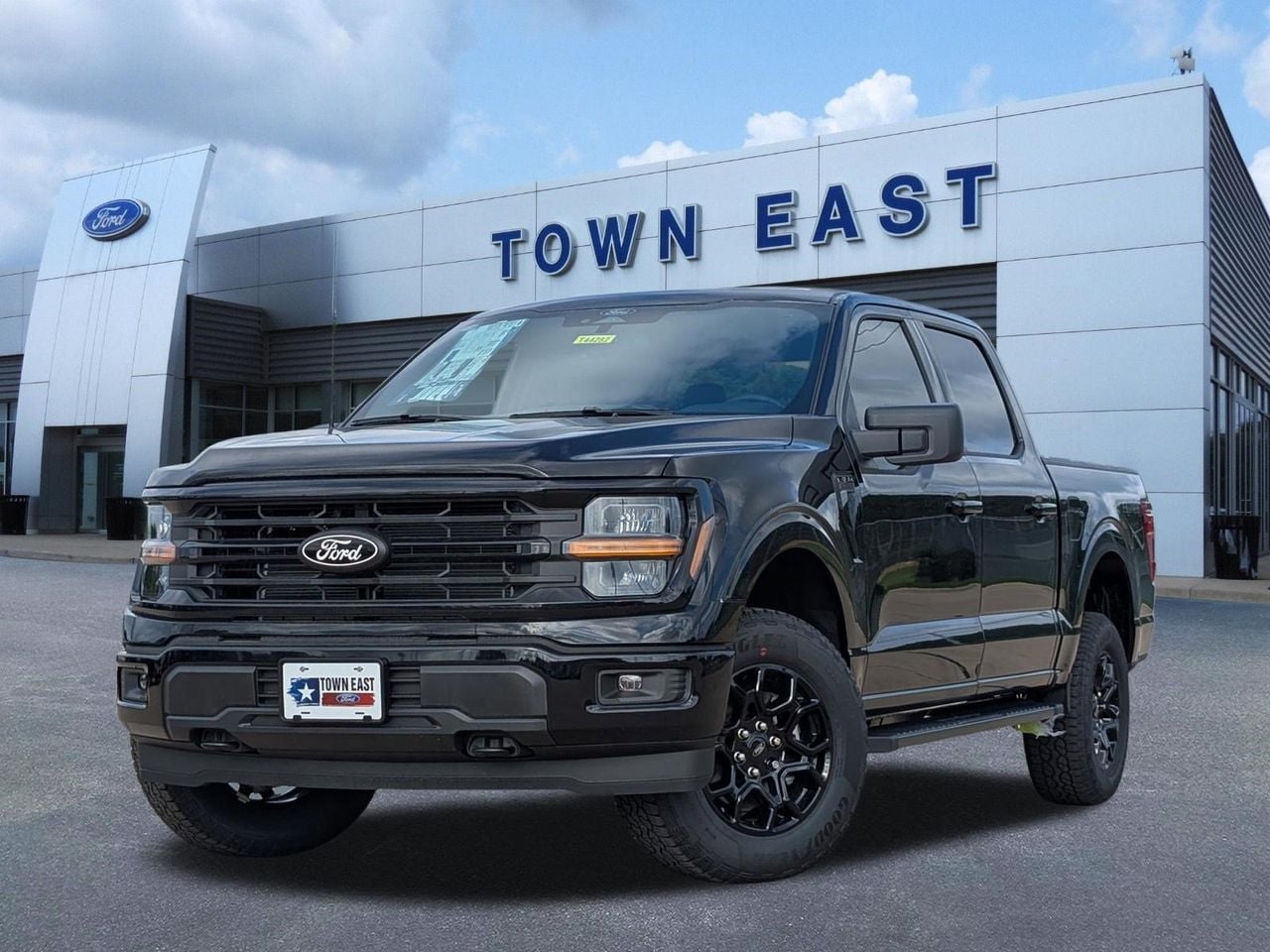 New 2026 Ford F-150 XLT