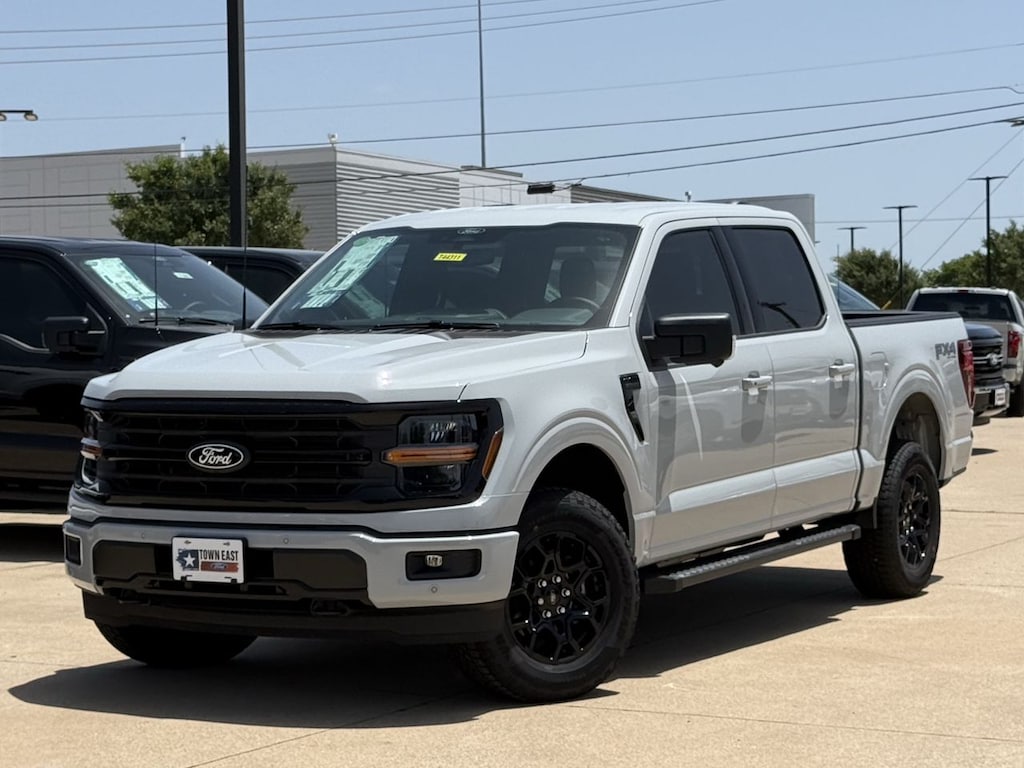 New 2026 Ford F-150 XLT Truck SuperCrew Cab