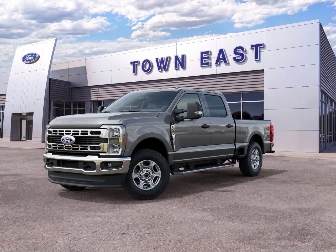 2027 Ford F-250 XLT Truck Crew Cab