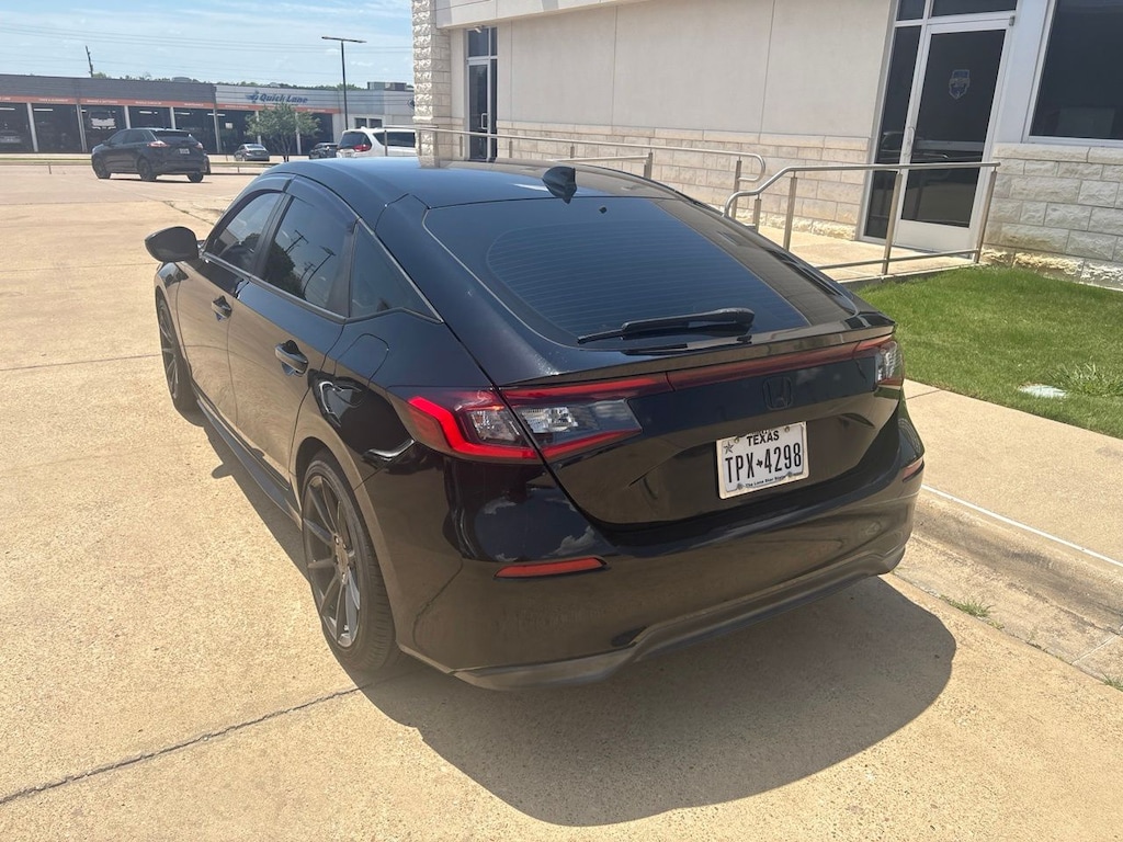 Used 2022 Honda Civic EX-L Hatchback