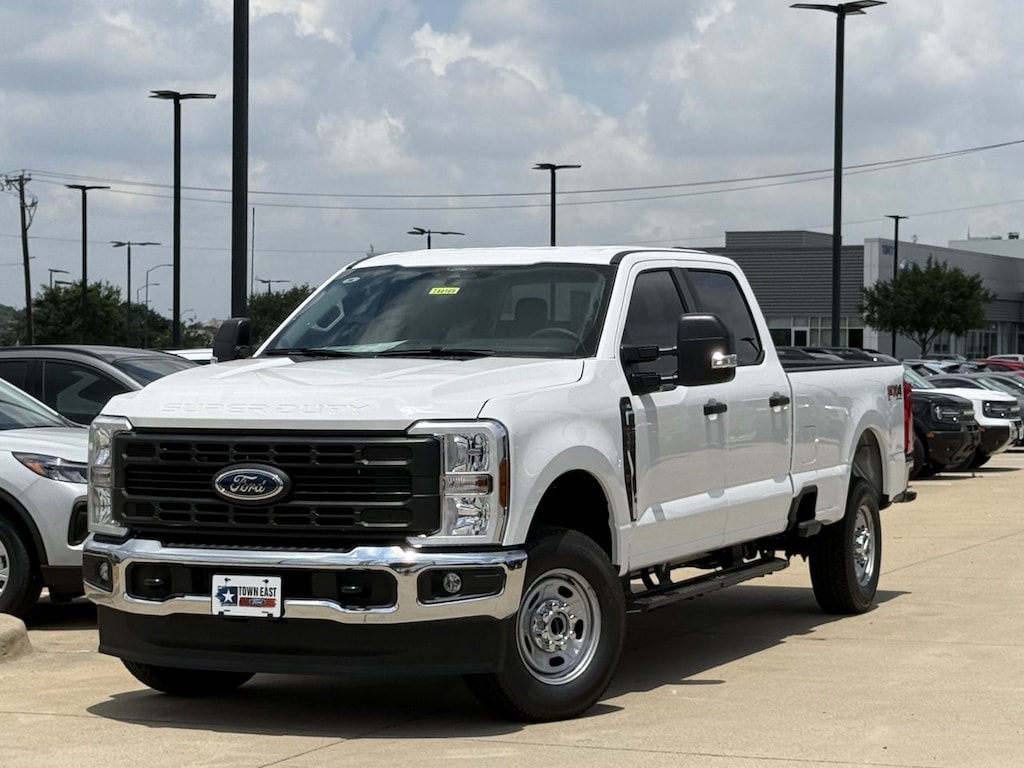 New 2026 Ford F-250 XL Truck Crew Cab