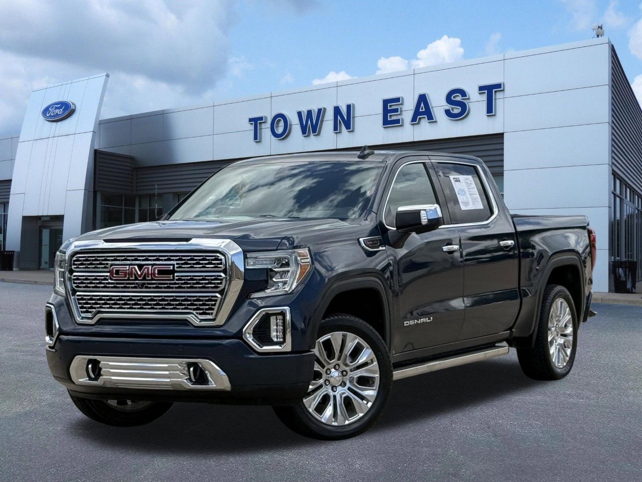 2020 GMC Sierra 1500 Denali Crew Cab 4WD