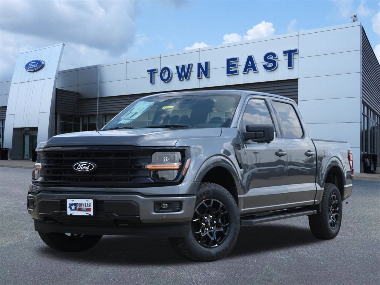 2025 Ford F-150 XLT's photo