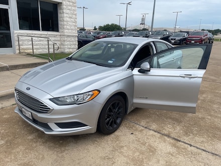 2017 Ford Fusion Hybrid SE Sedan