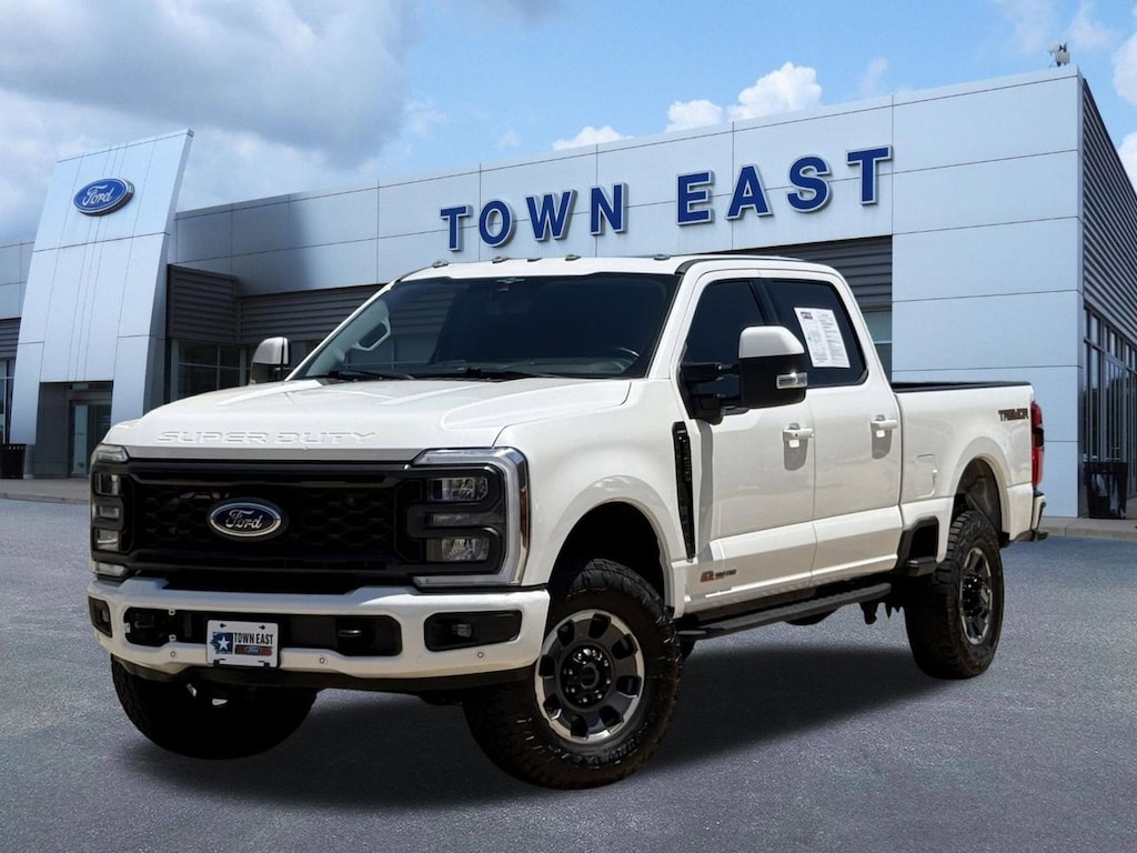 Used 2023 Ford F-350SD Lariat Truck