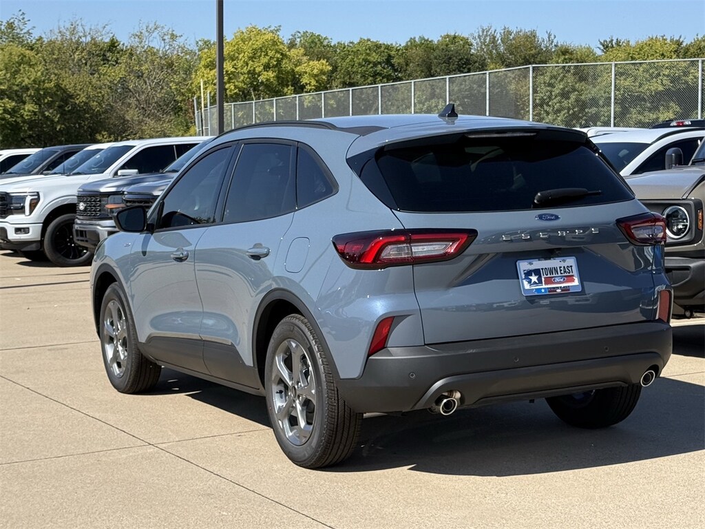 New 2026 Ford Escape ST-Line SUV