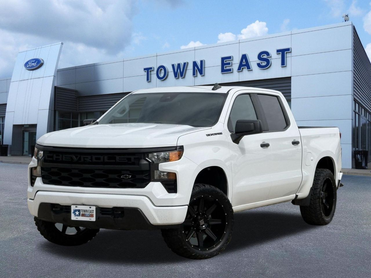 2024 Chevrolet Silverado 1500 Custom Crew Cab RWD