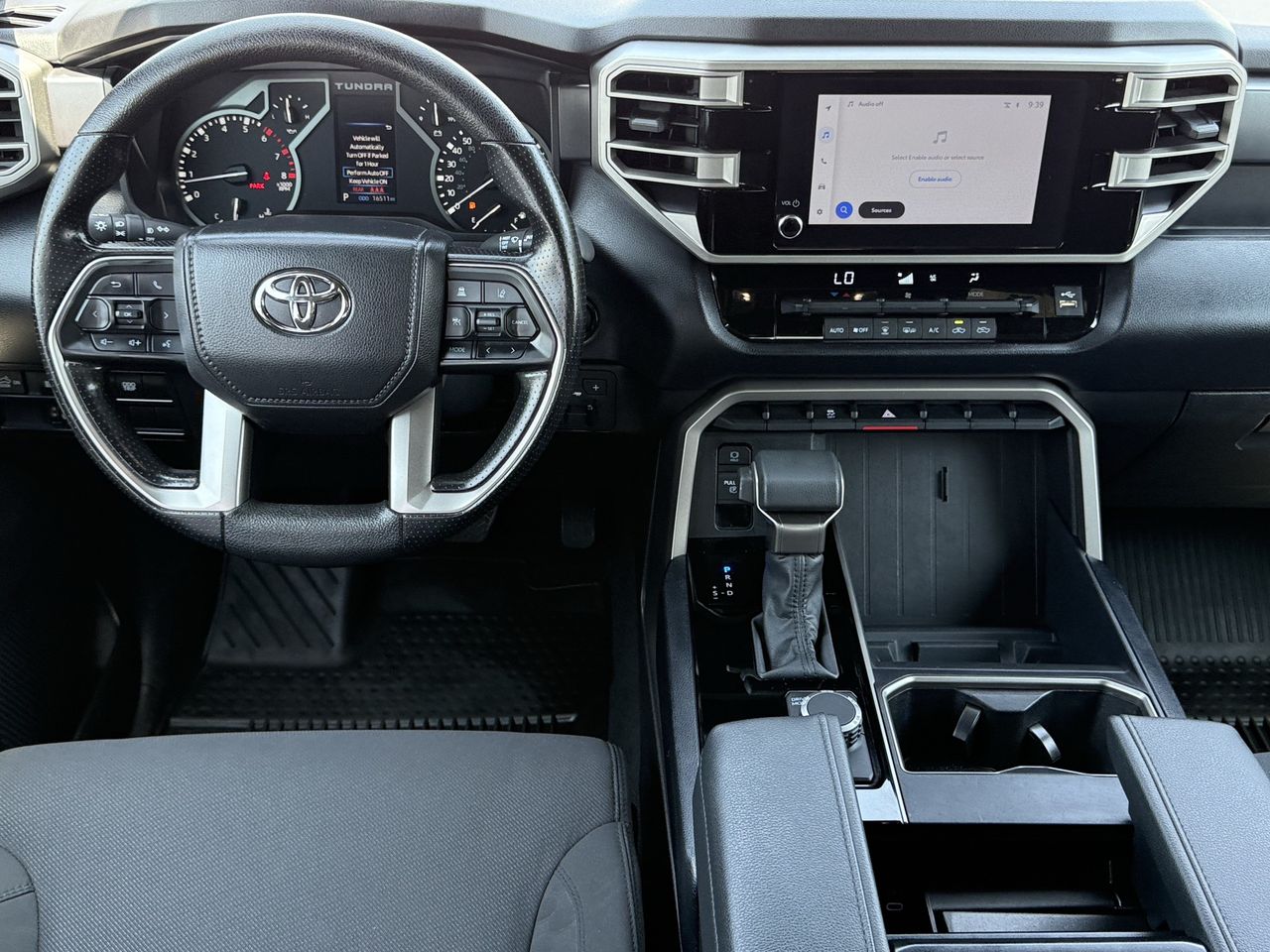 2025 Toyota Tundra SR5 - Photo 10