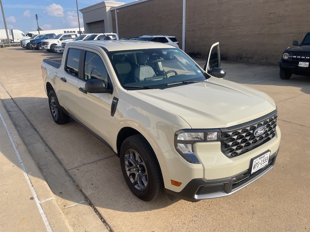 Certified 2025 Ford Maverick XLT Truck