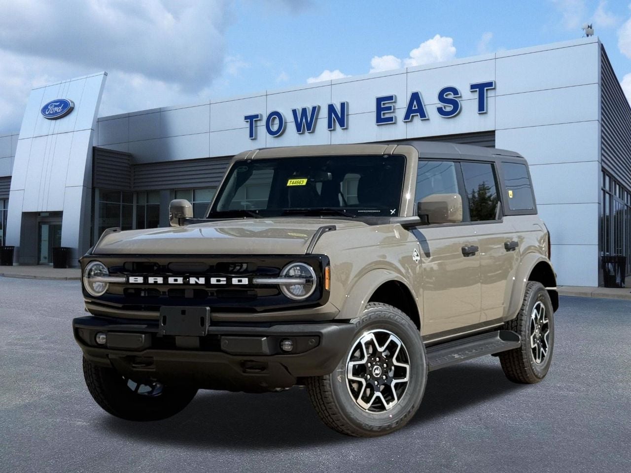 New 2026 Ford Bronco Outer Banks