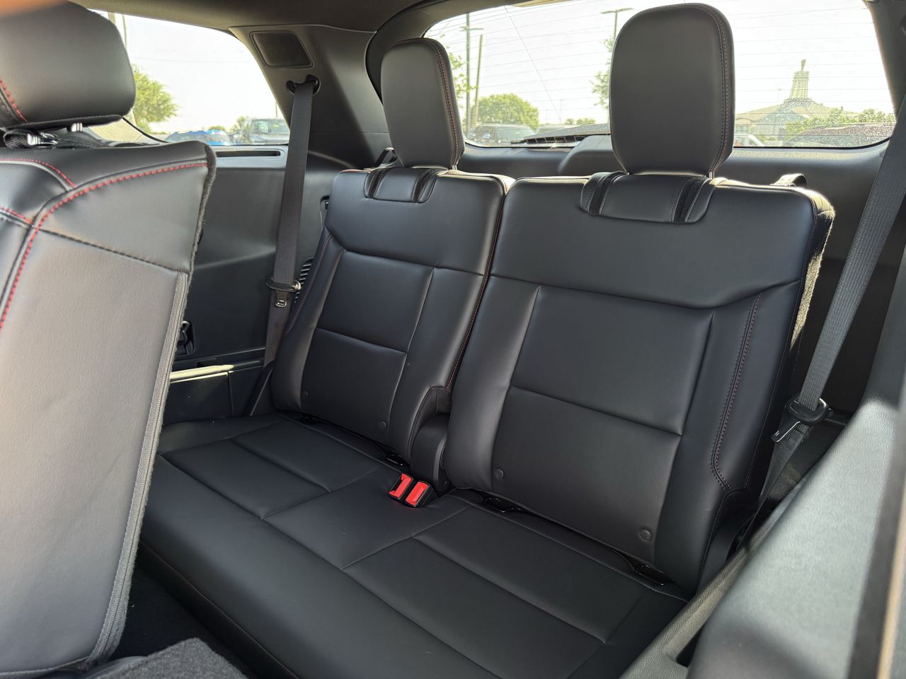 2026 Ford Explorer ST-Line - Photo 24