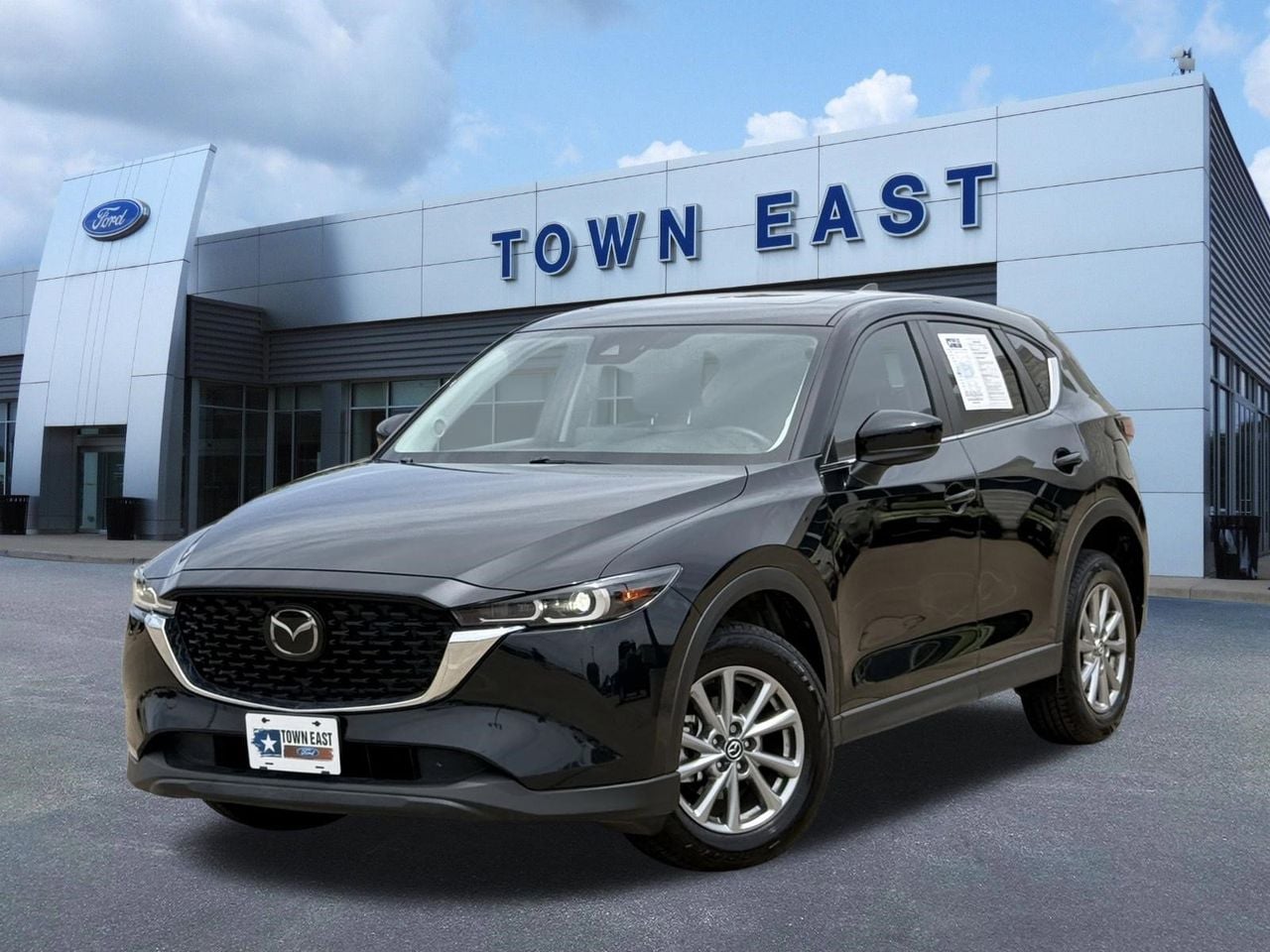 2022 Mazda CX-5 S Preferred package Auto AWD's photo