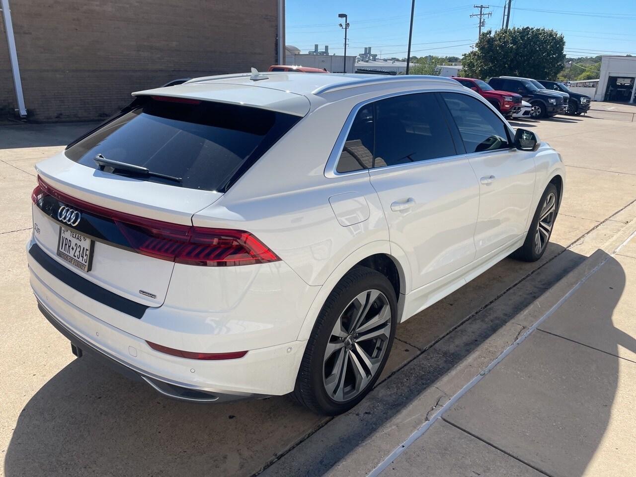 2019 Audi Q8 Prestige photo 2