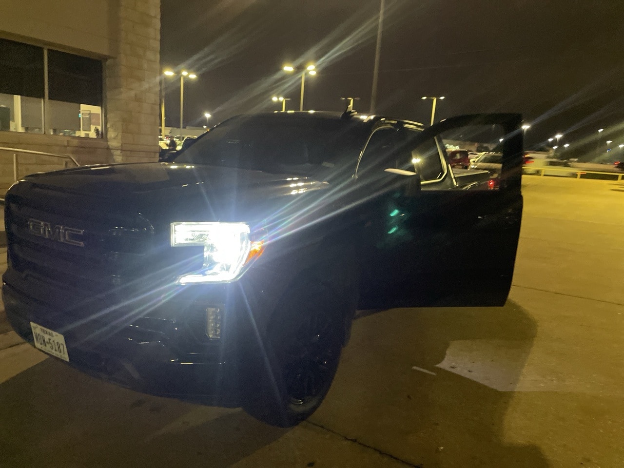 2021 GMC Sierra 1500 Elevation's photo