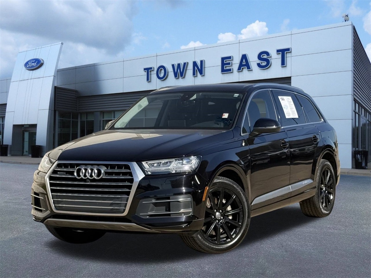 2019 Audi Q7 SE Premium Plus's photo