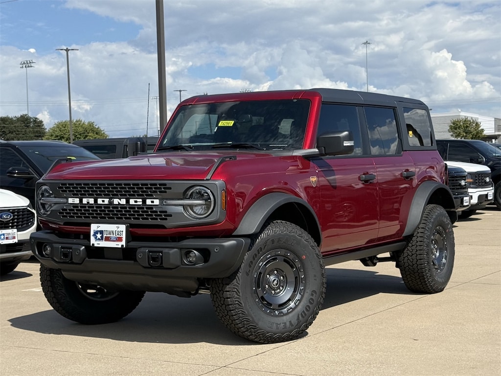 New 2025 Ford Bronco Badlands SUV