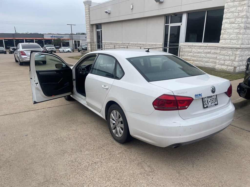 Used 2013 Volkswagen Passat 2.5 S Sedan