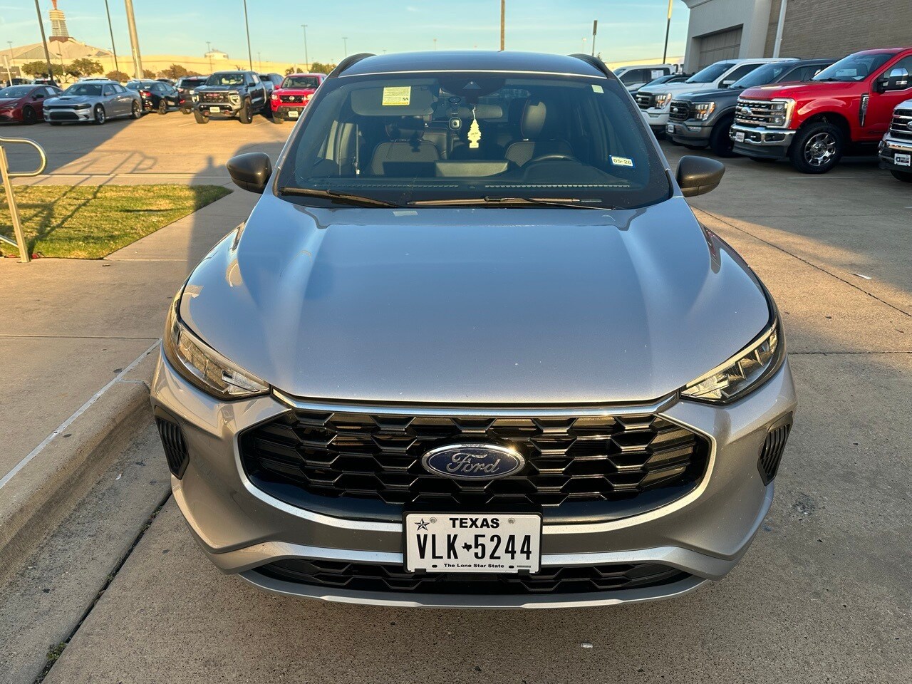 2024 Ford Escape ST-Line photo 2