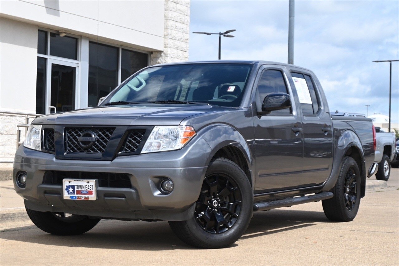 2021 Nissan Frontier SV photo 2