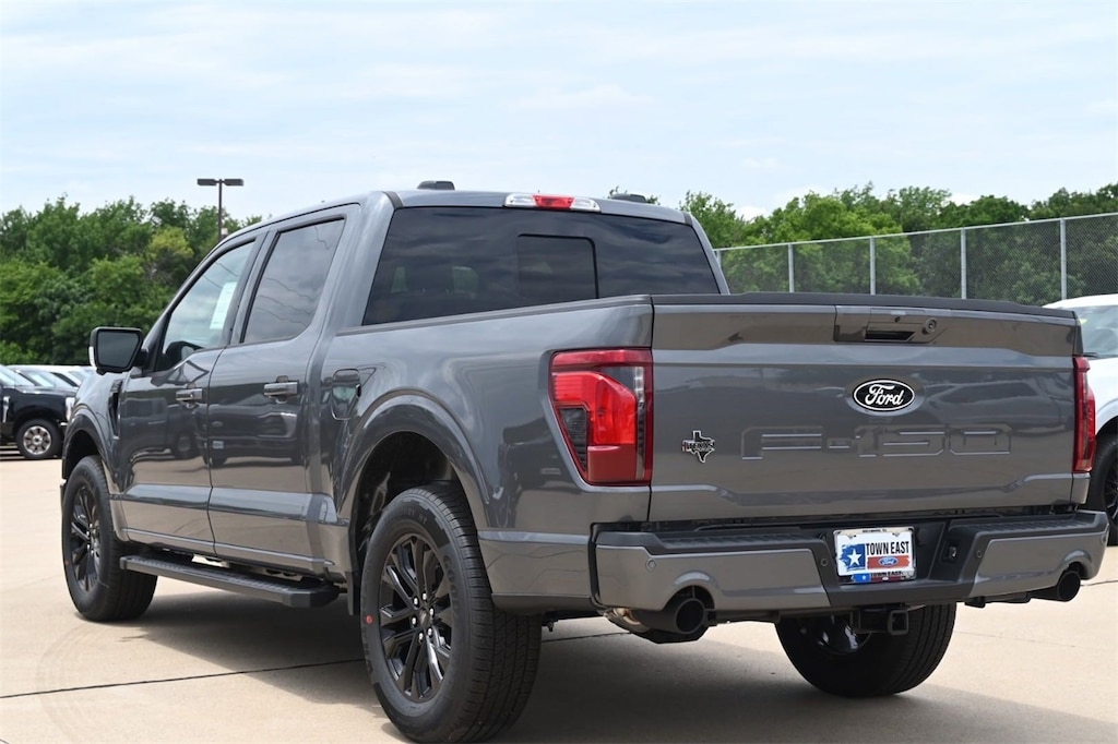 New 2025 Ford F-150 XLT Truck SuperCrew Cab