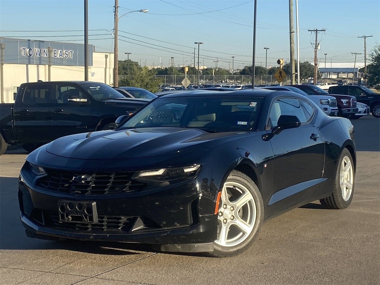 Used 2020 Chevrolet Camaro 1LT with VIN 1G1FB1RS7L0110698 for sale in Mesquite, TX