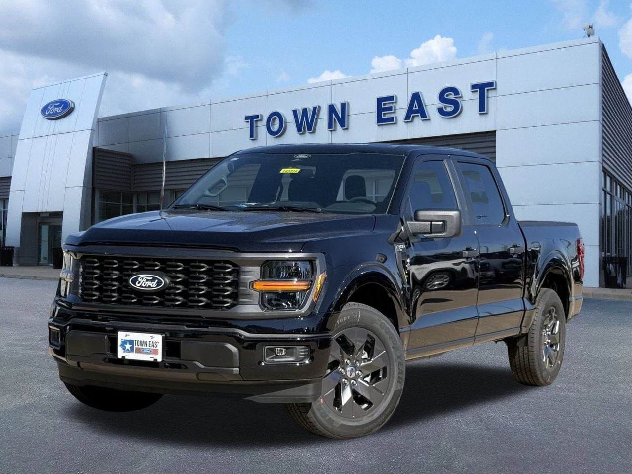 2025 Ford F-150 STX 4x4 SuperCrew 5-1/2 Box's photo
