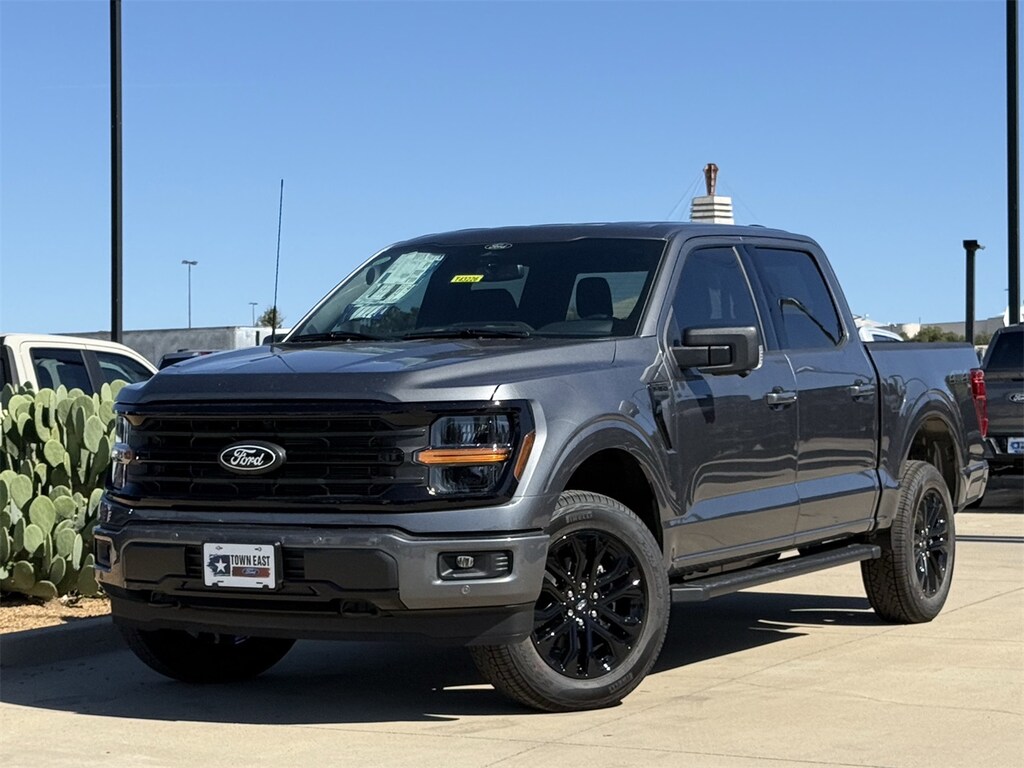 New 2025 Ford F-150 XLT Truck SuperCrew Cab