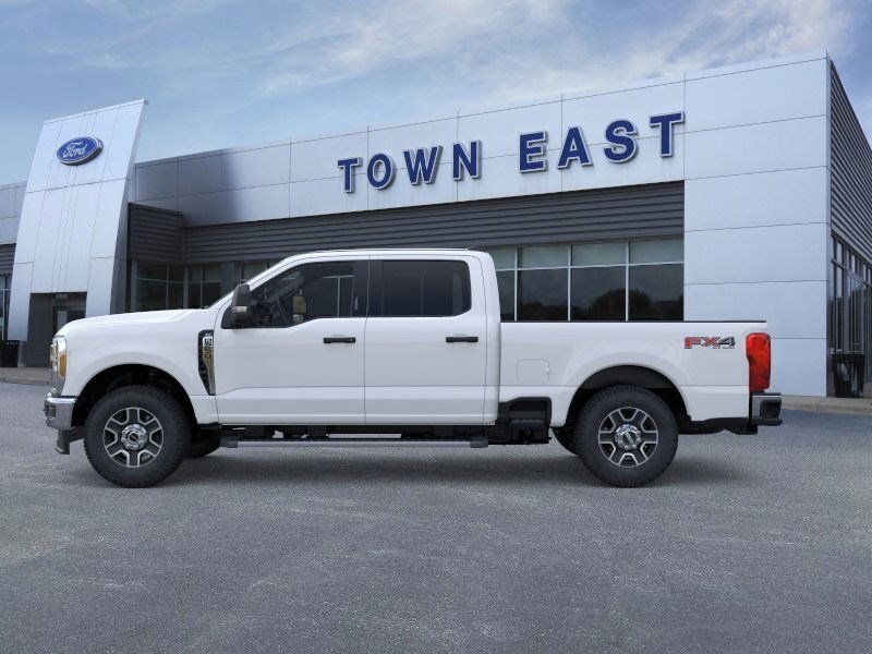 2025 Ford F-250 XLT photo 3