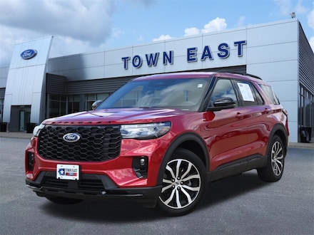 2025 Ford Explorer ST-Line SUV