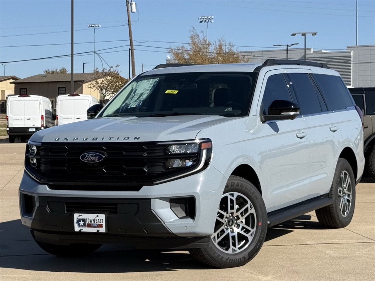 2025 Ford Expedition Active's photo