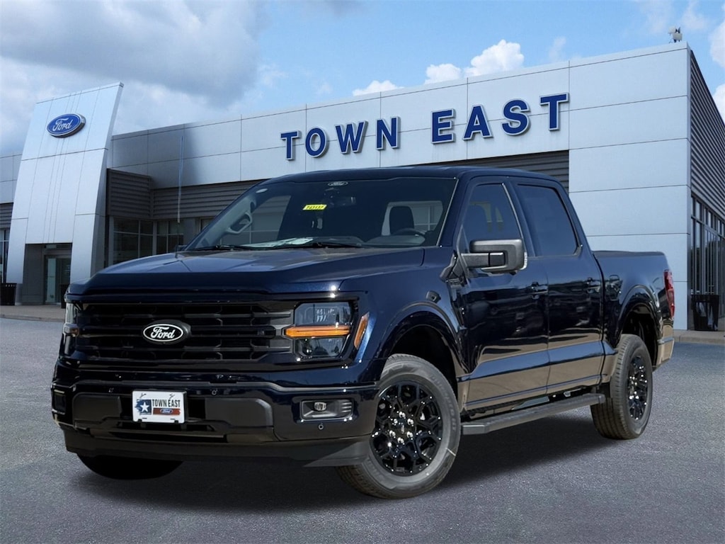 New 2025 Ford F-150 XLT Truck SuperCrew Cab