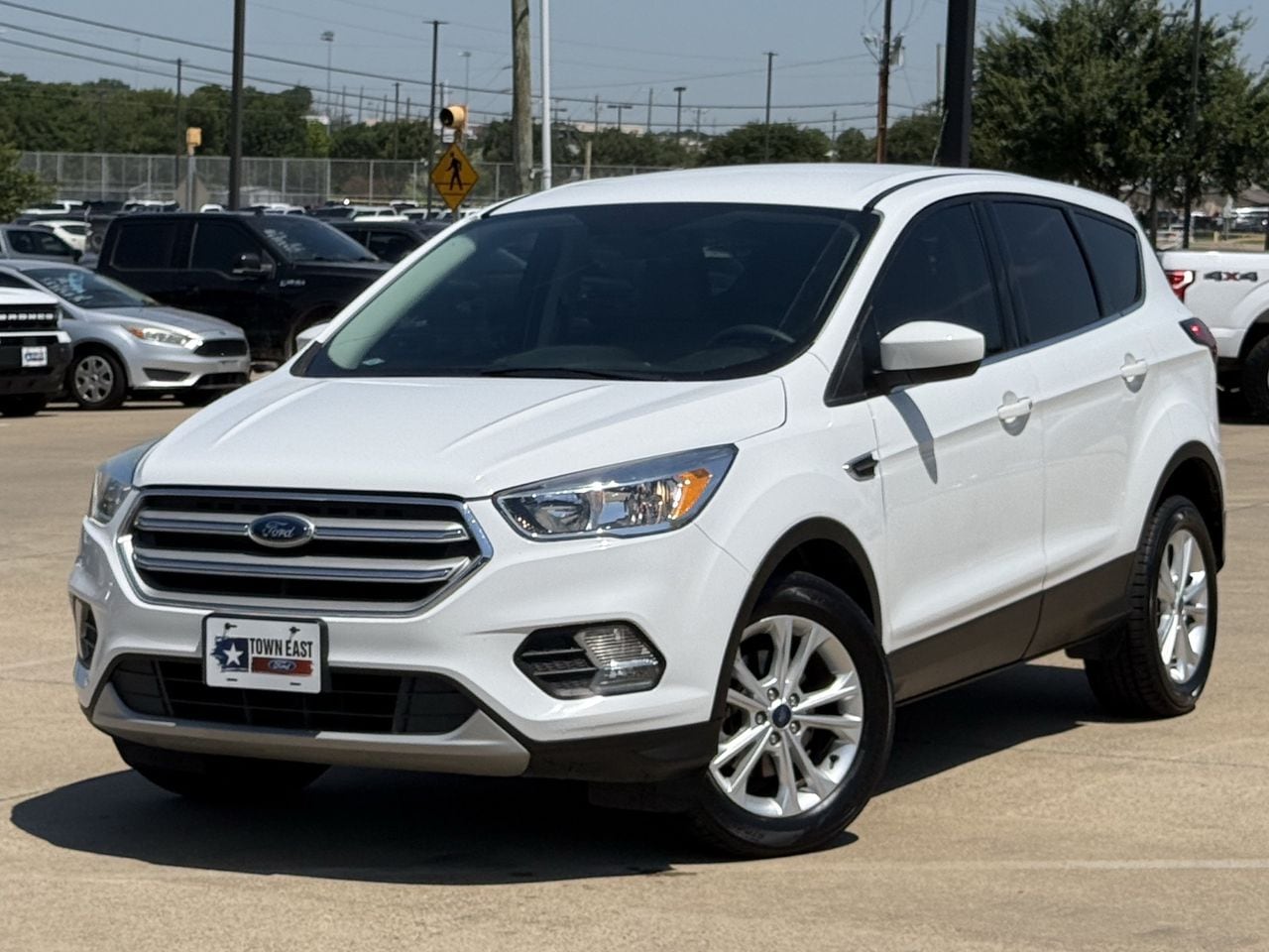 Certified 2019 Ford Escape SE with VIN 1FMCU0GD1KUA53436 for sale in Mesquite, TX