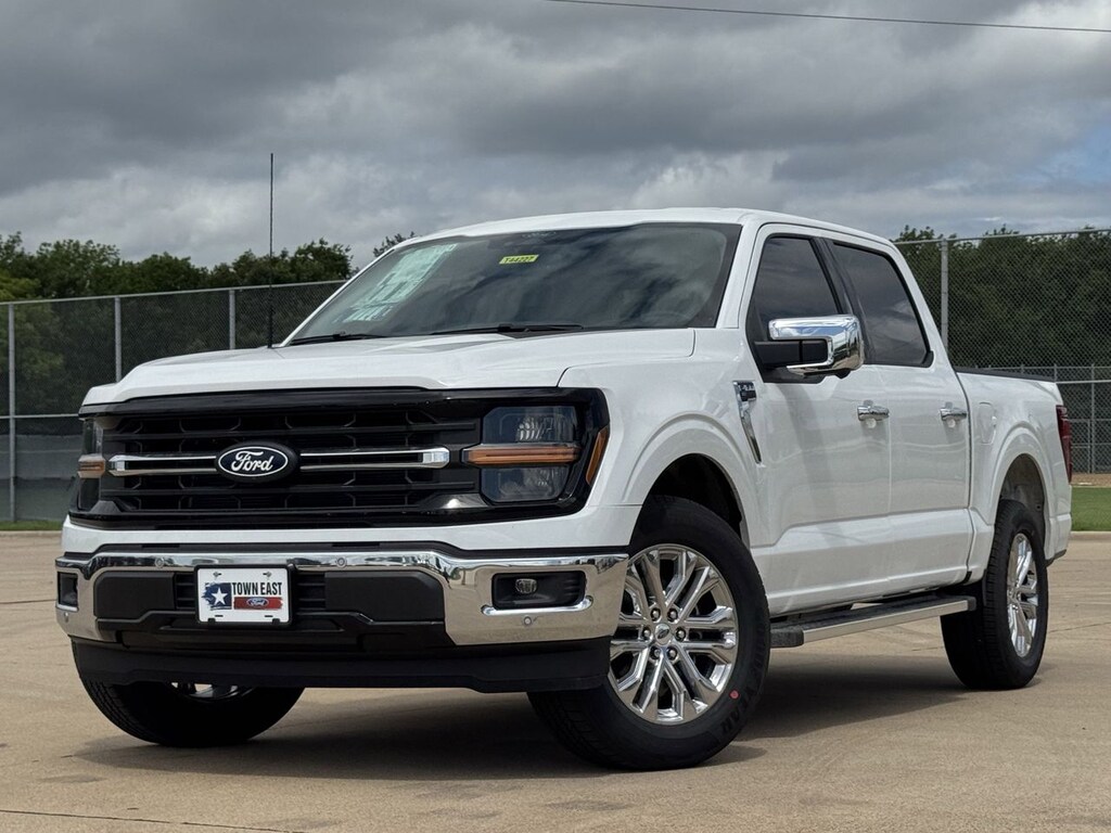 New 2026 Ford F-150 XLT Truck SuperCrew Cab