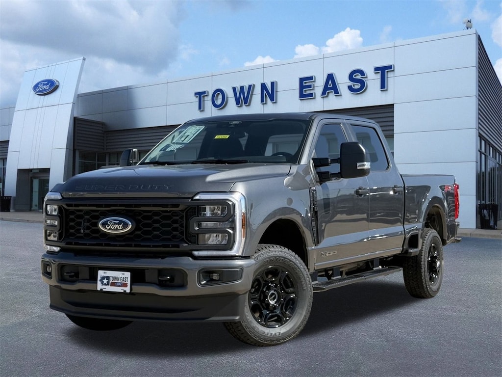New 2026 Ford F-250 XL Truck Crew Cab