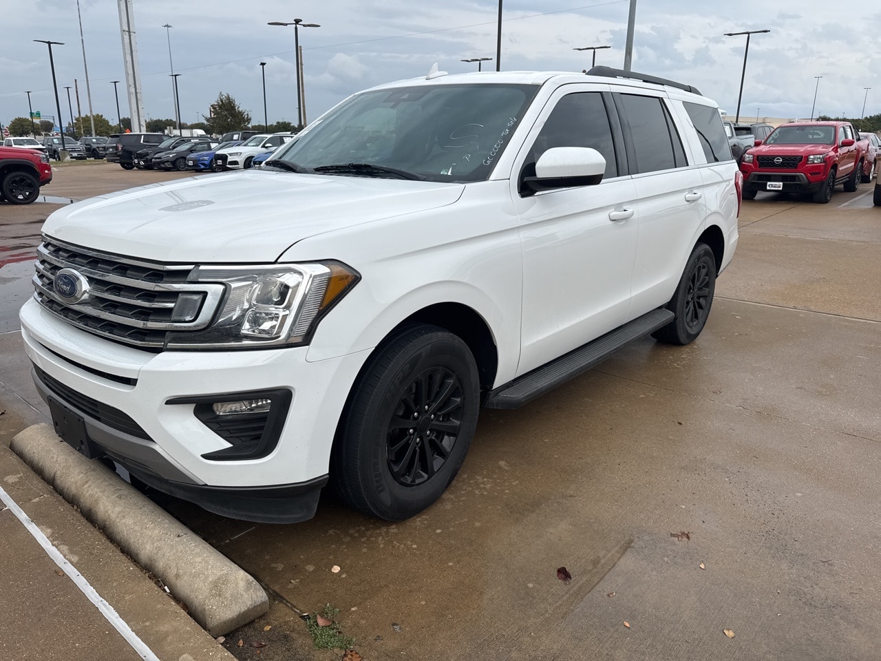 2020 Ford Expedition XLT's photo