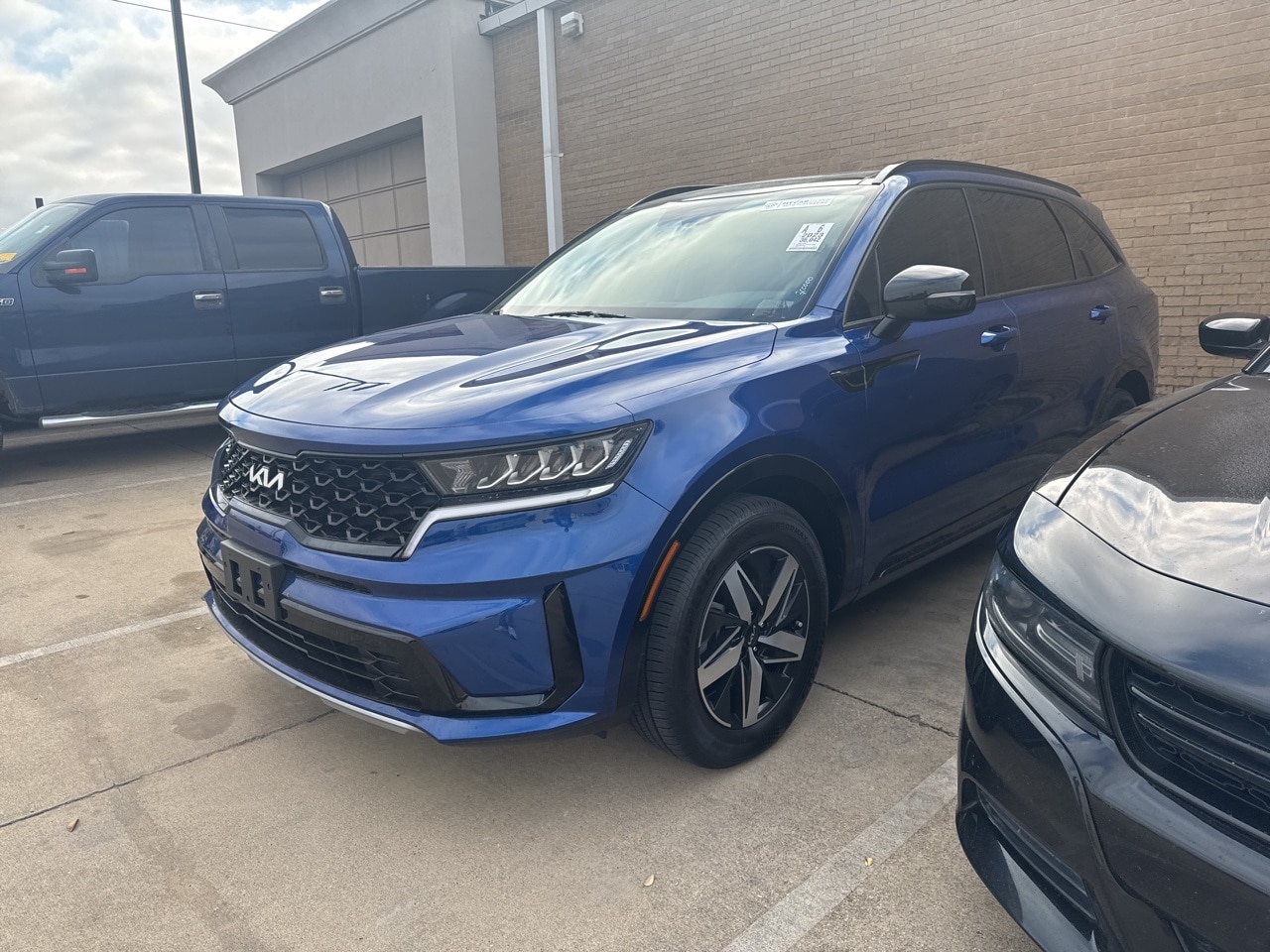 2023 Kia Sorento S's photo